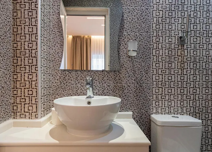 Zoe On The Apartament