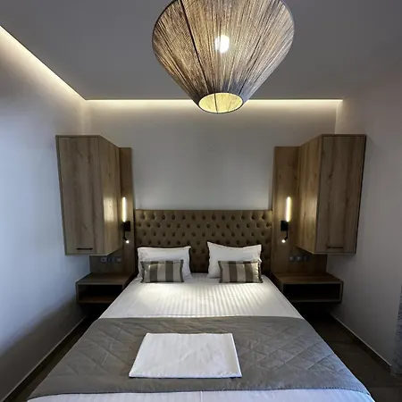 Zoe On The * Σάρτη