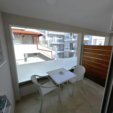 Zoe On The * Σάρτη