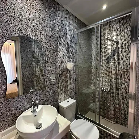 Zoe On The * Σάρτη