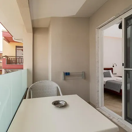 Zoe On The Διαμέρισμα